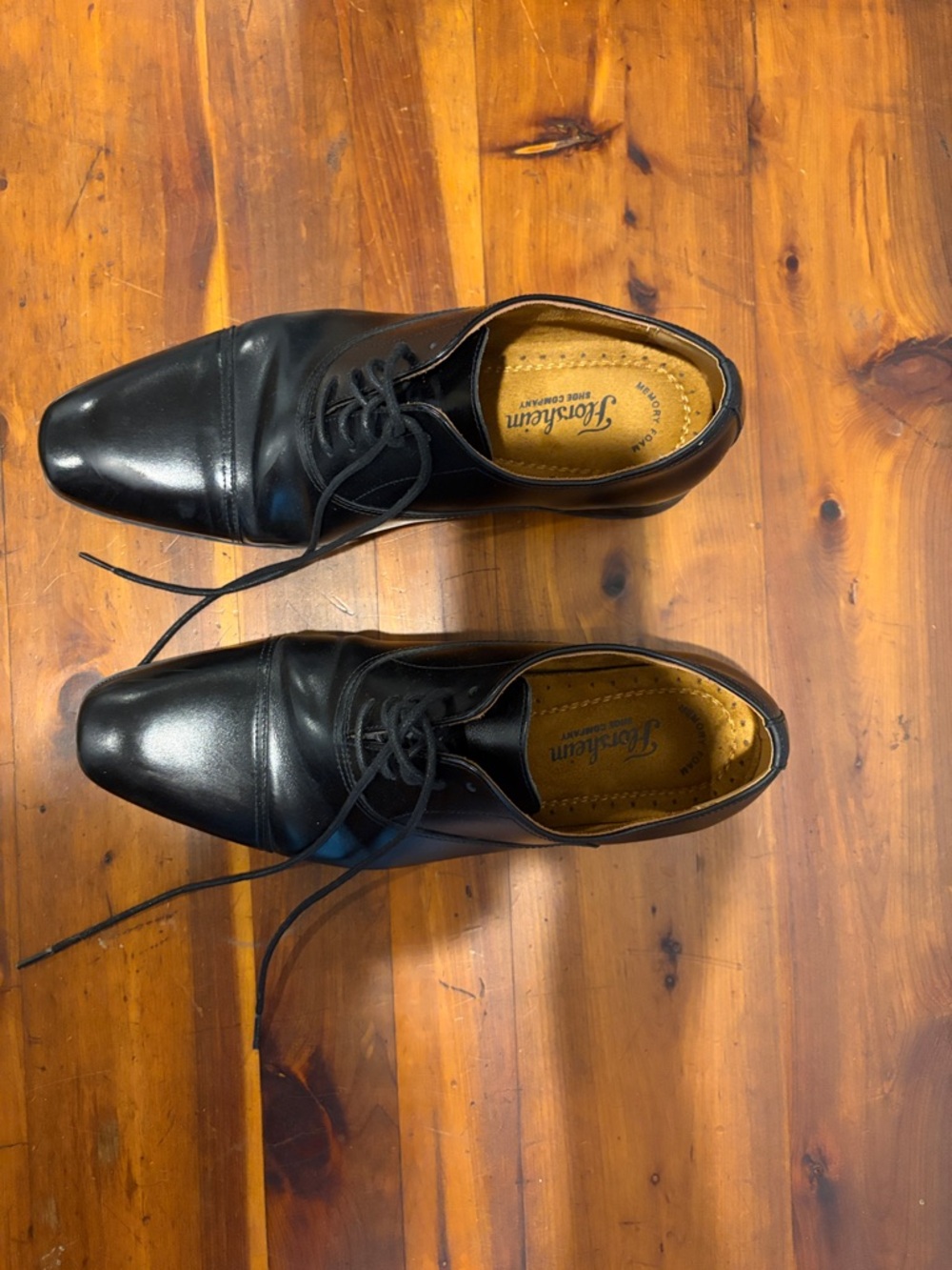 Florsheim Black Leather Cap-Toe Lace-Up Oxfords